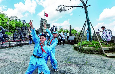 红色旅游火热：一场从“点燃”精神到带动发展的接力